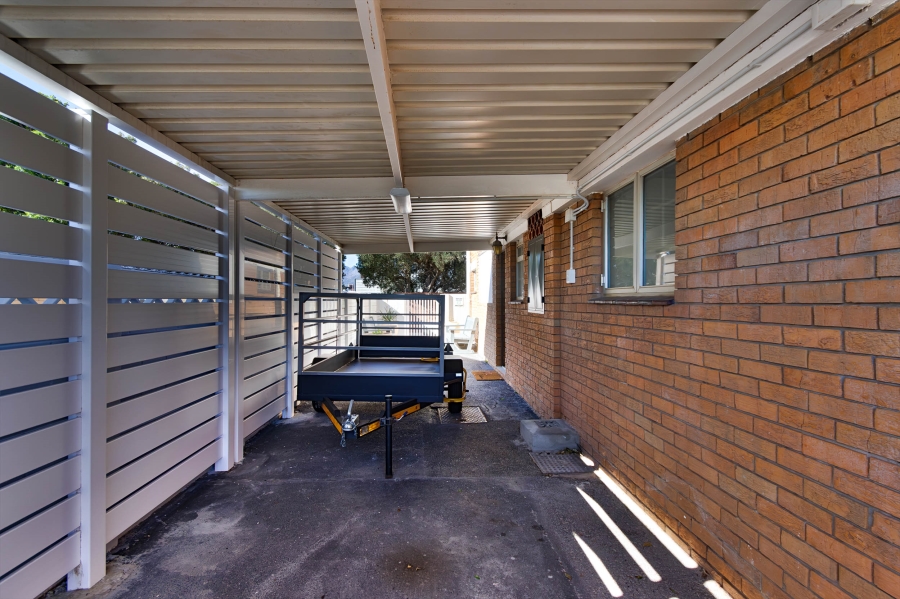 4 Bedroom Property for Sale in Gordons Bay Village Western Cape